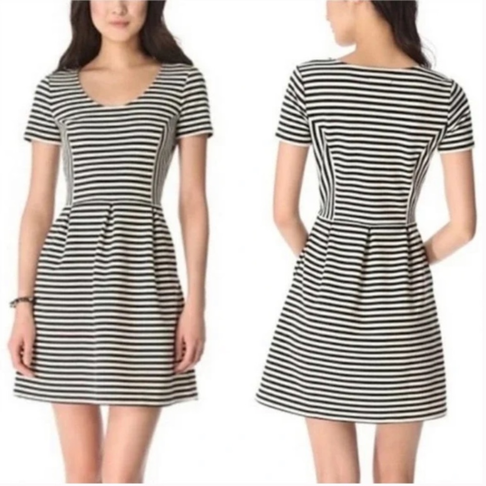 Madewell Bistro ridgestripe knit Dress  Fit & Flare black white  skater dress S